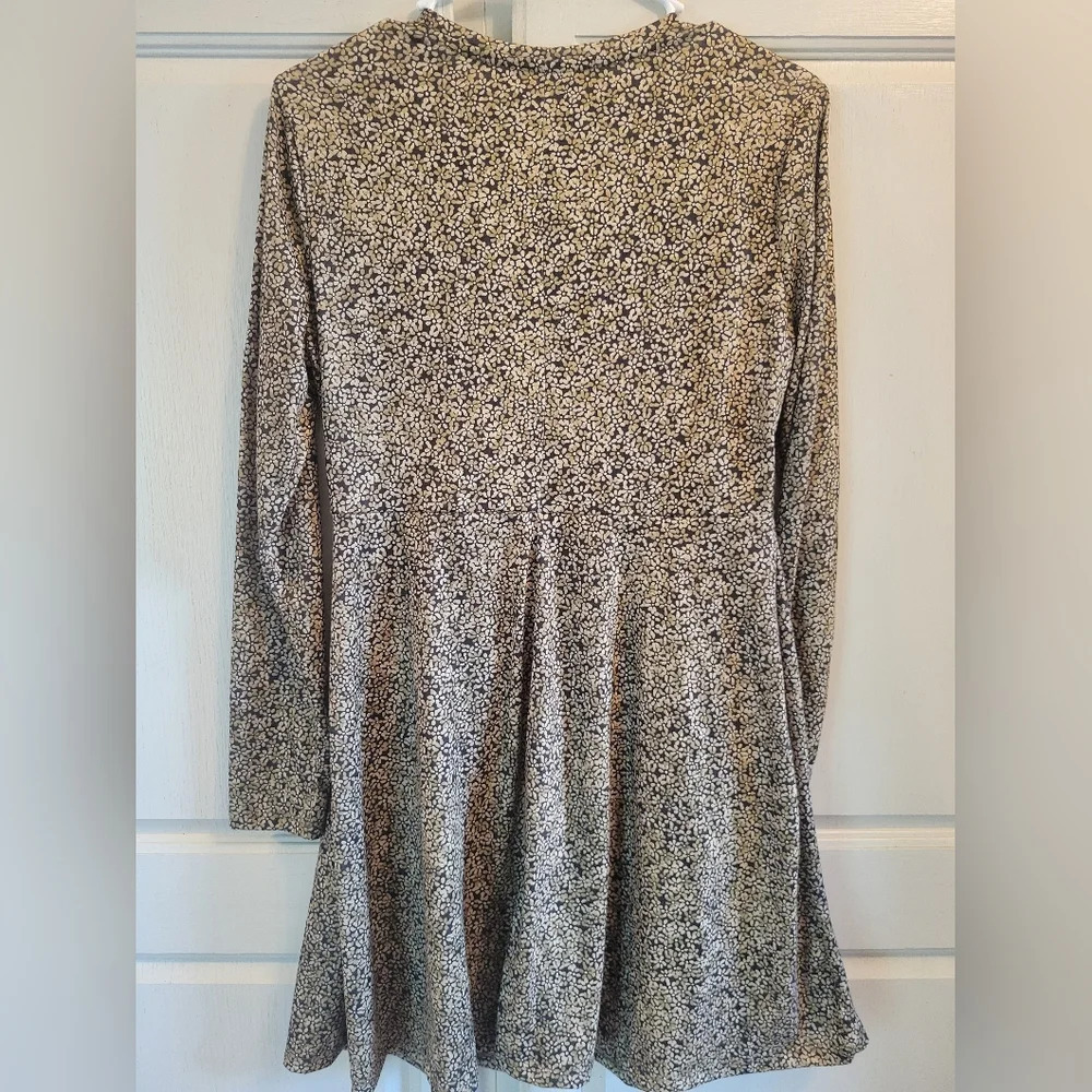 Primark Dainty Floral Print Long Sleeve Dress - Picture 3 of 6